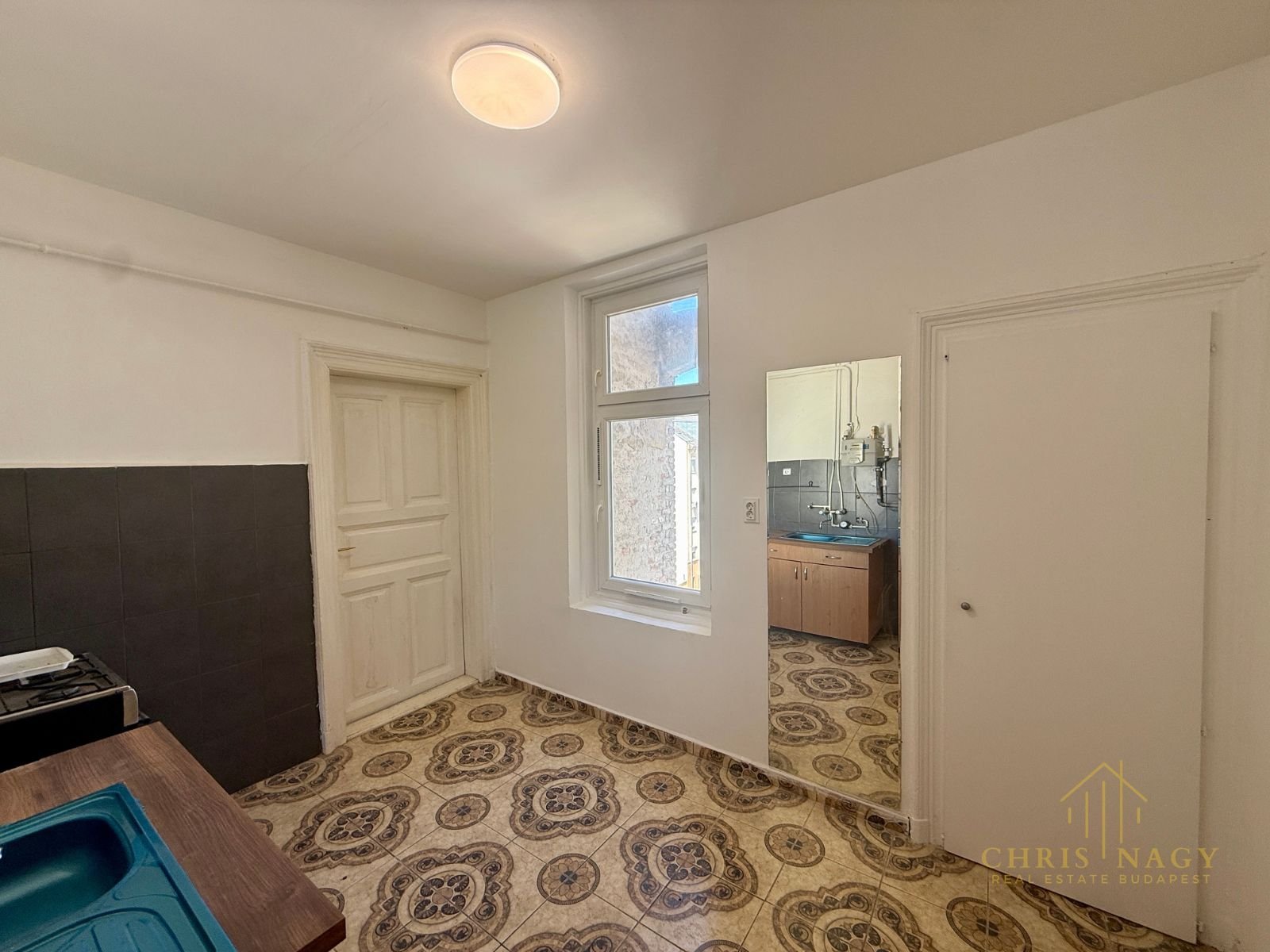 Sunny 1.5-room apartment near Füvészkert, District VIII