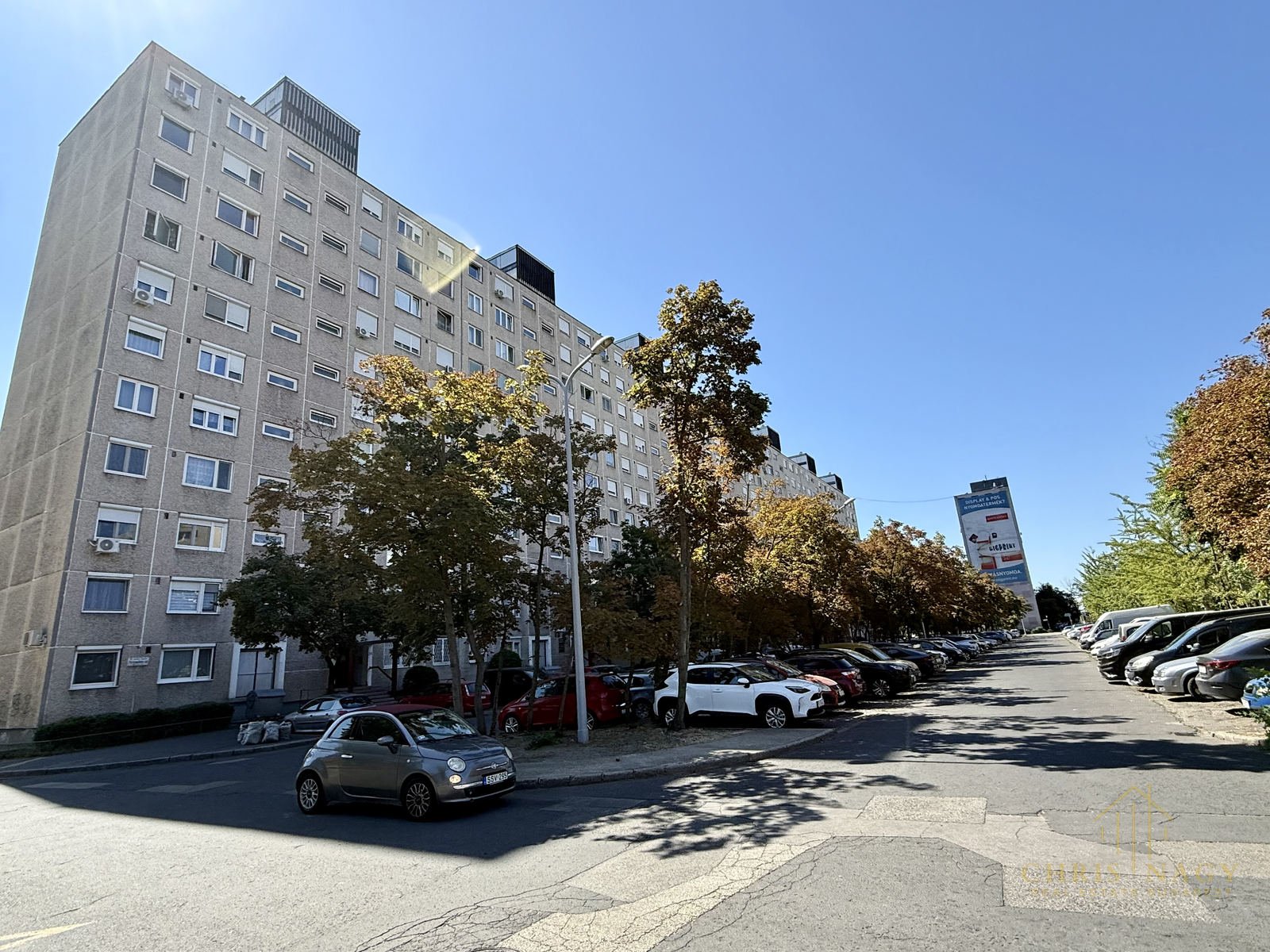 Világos, jó elosztású, másfél szobás lakás eladó a 15. kerületben