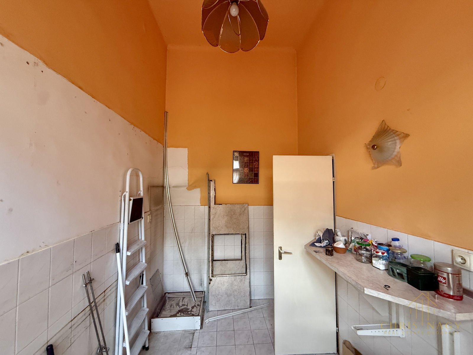 Felújítandó 89 m²-es lakás a Király utcában, a 6. kerületben