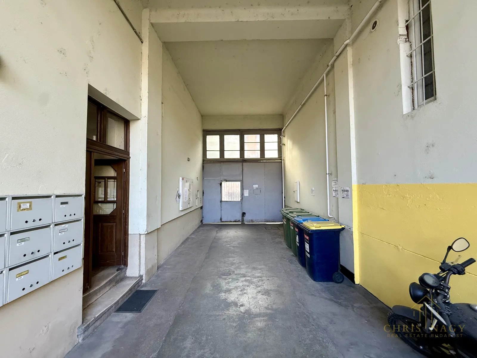 Studio apartment for sale on Erzsébet királyné útja, district 14