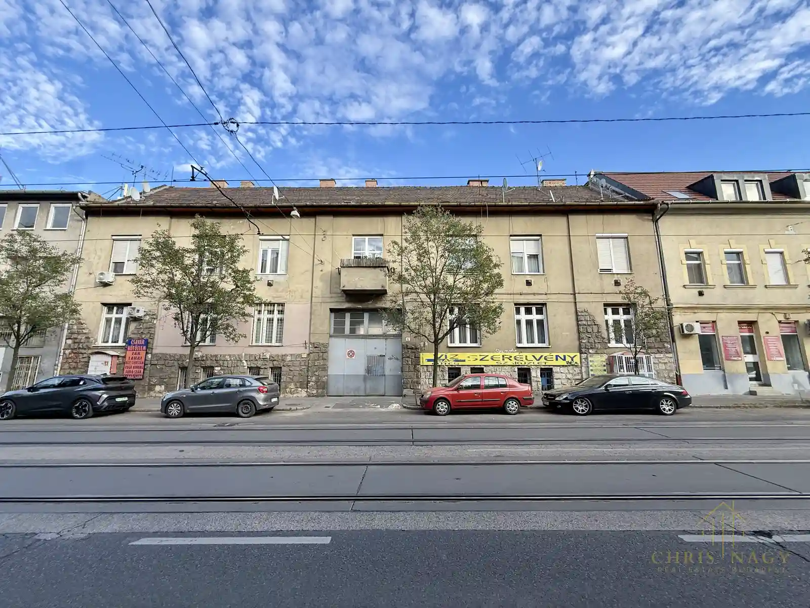 Studio apartment for sale on Erzsébet királyné útja, district 14