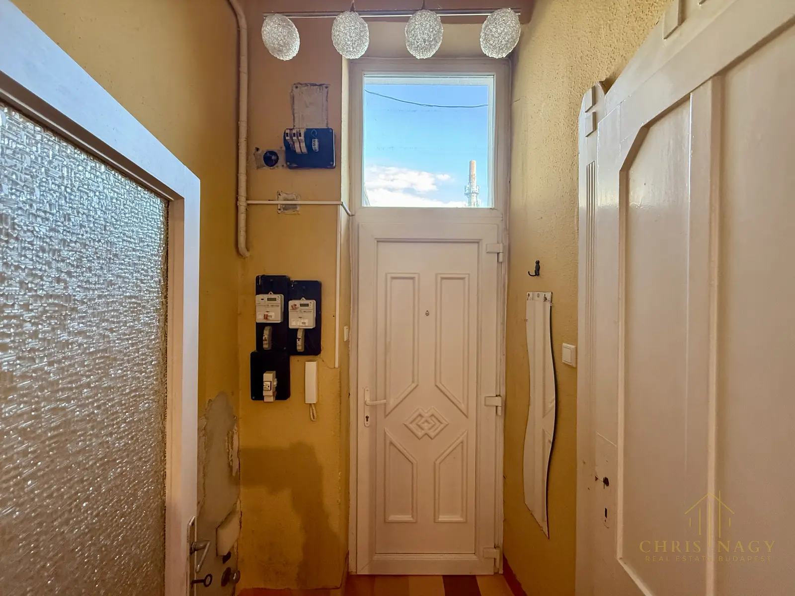 Studio apartment for sale on Erzsébet királyné útja, district 14