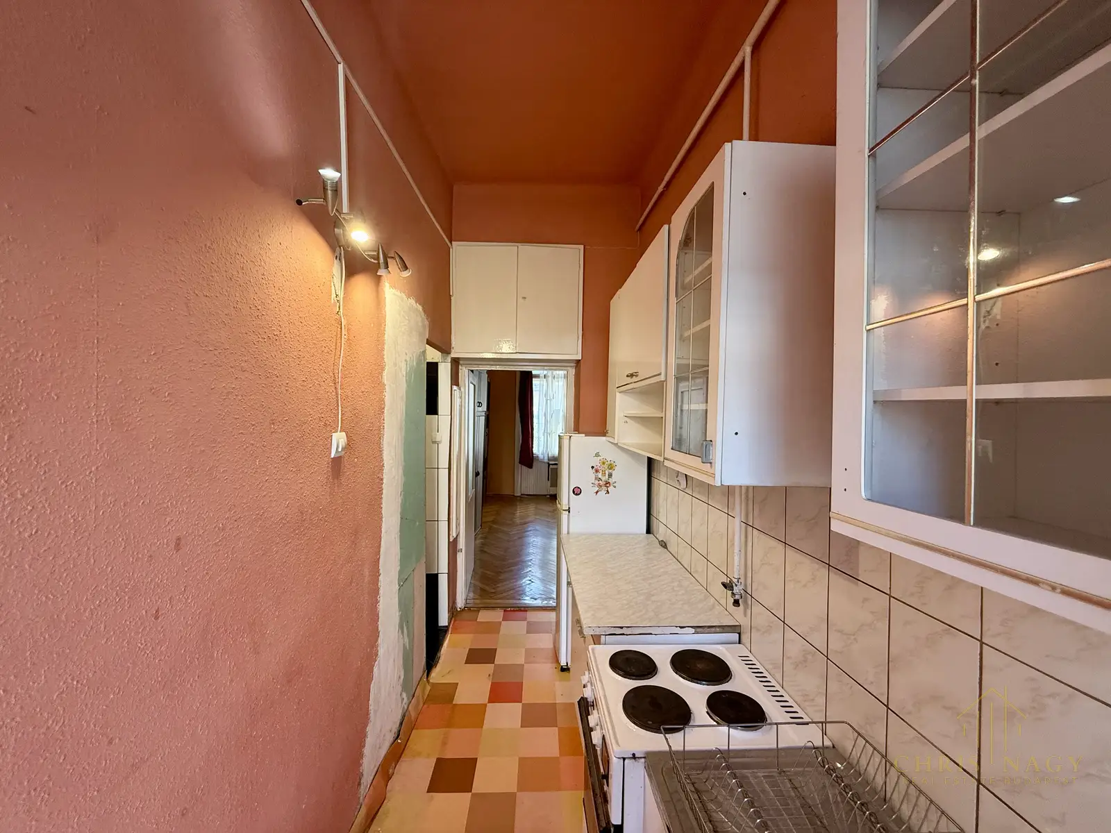 Studio apartment for sale on Erzsébet királyné útja, district 14
