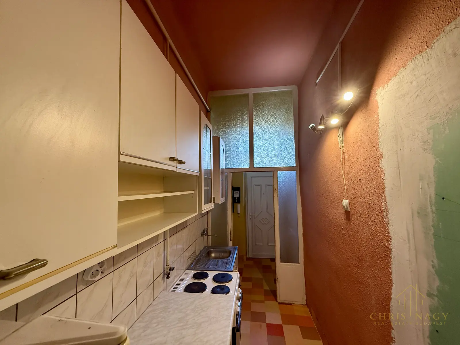 Studio apartment for sale on Erzsébet királyné útja, district 14